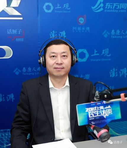 上海要建"九横十三纵"中运量通道网络,手机查询公交实时到站信息年底